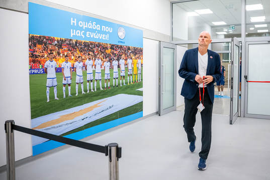Ståle Solbakken, head coach of Norway, arrives