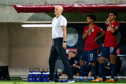 Ståle Solbakken, head coach of Norway, Oscar Bobb and