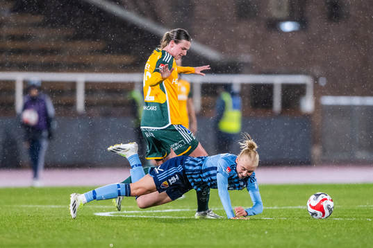 Djurgårdens Stinalisa Johansson och IFK Norrköpings