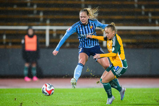 Djurgårdens Alice Bergström och IFK Norrköpings Jennie