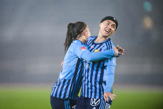 Djurgårdens Lova Lundin jublar