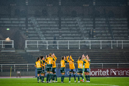 IFK Norrköpings spelare samlas