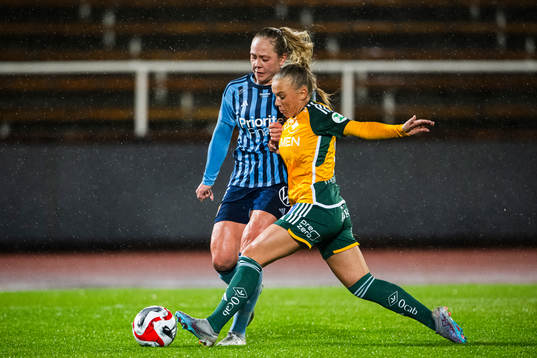 Djurgårdens Alice Bergström och IFK Norrköpings Jennie