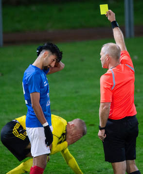 Balkans Mallwand Agha blir utvisad i matchen i div. 2