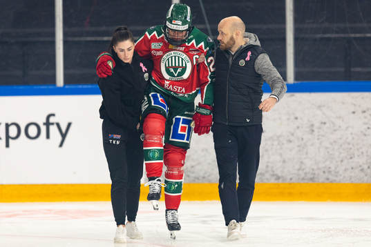 Frölundas Hanna Olsson leds av isen