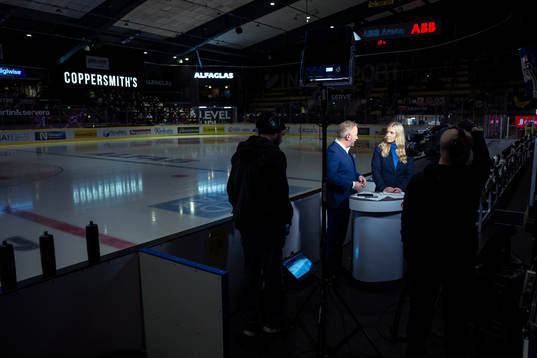 TV4 Plays Fredrik Söderström och Kajsa Kalméus