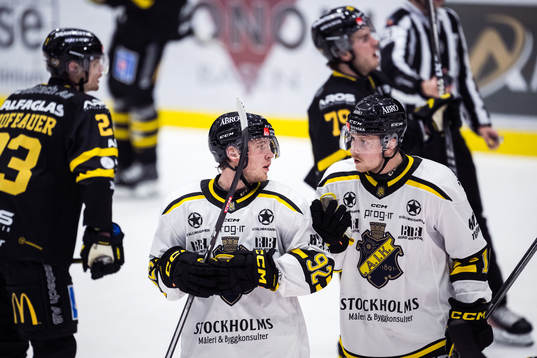 AIKs Zion Nybeck och Ole Einar Egeland Andersen deppar