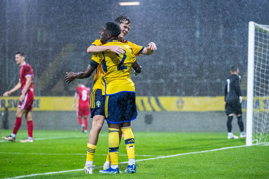 Williot Swedberg of Sweden celebrates with Josafat Mendes
