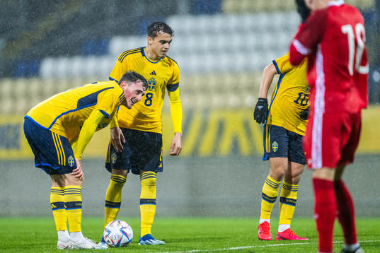 Noah Persson and Yasin Ayari of Sweden