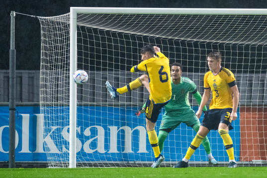 Armin Gigovic, goalkeeper Oliver Dovin and Casper Widell of