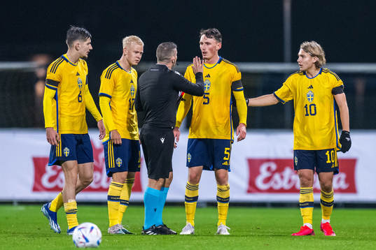 Referee Trustin Farrugia Cann and Noah Persson of Sweden