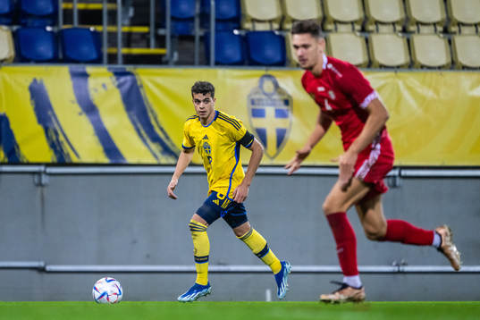 Yasin Ayari of Sweden