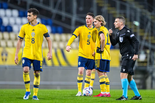 Yasin Ayari, Noah Persson and Sebastian Nanasi of Sweden