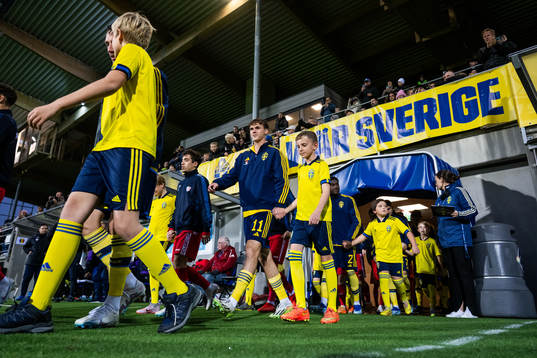 Williot Swedberg of Sweden enters the pitch