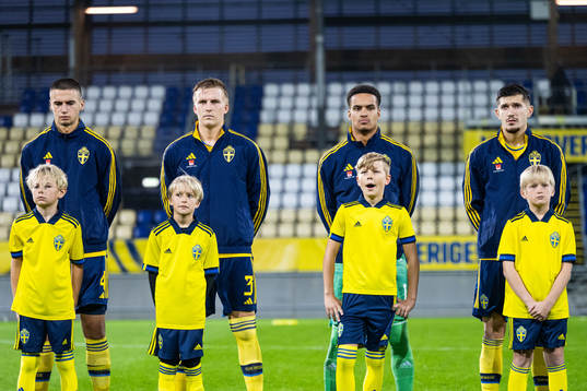 Noah Eile, Casper Widell, goalkeeper Oliver Dovin and Armin