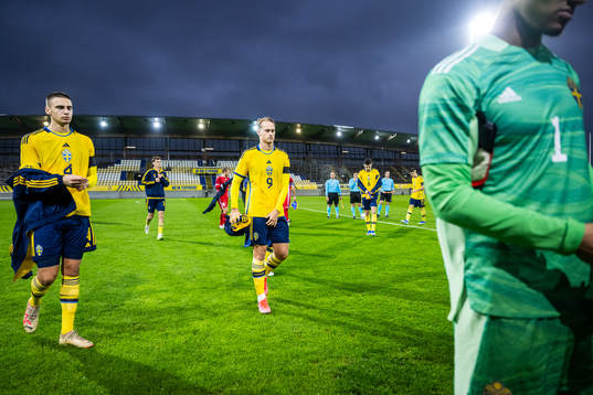 Noah Eile and Oscar Wilhelmsson of Sweden