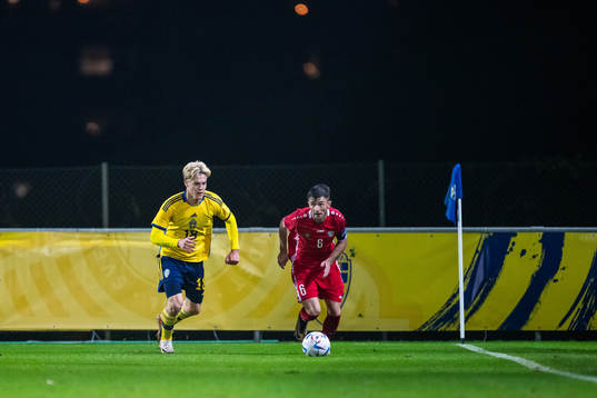 Lucas Bergvall of Sweden and Ion Bors of Moldova