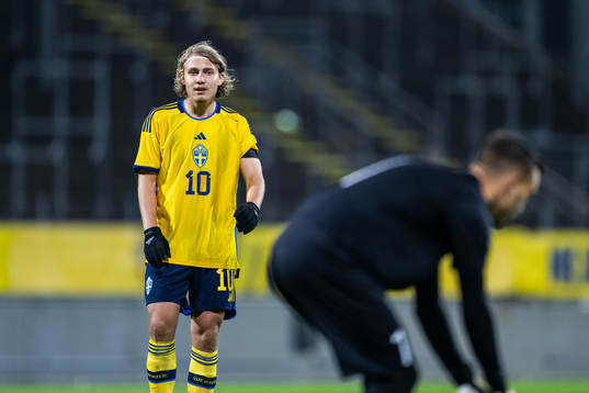 Sebastian Nanasi of Sweden
