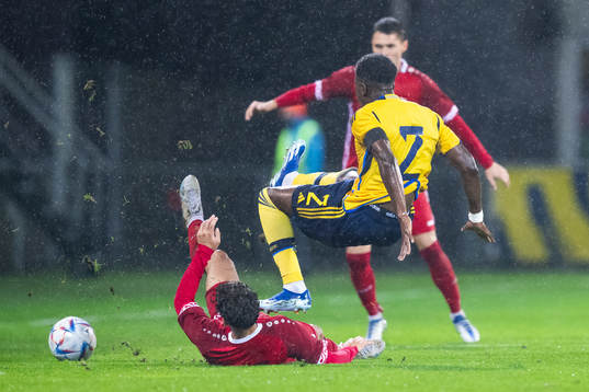 Doru Calestru of Moldova and Josafat Mendes of Sweden