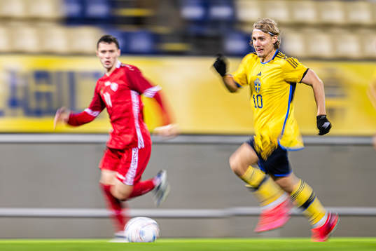 Sebastian Nanasi of Sweden