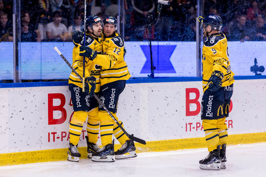 Södertäljes Viktor Liljegren jublar