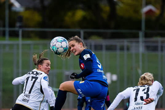 Iris Omarsdottir of Stabæk