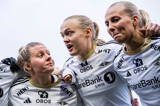 Selma Sol Magnusdottir, Elin Åhgren Sørum and Mali
