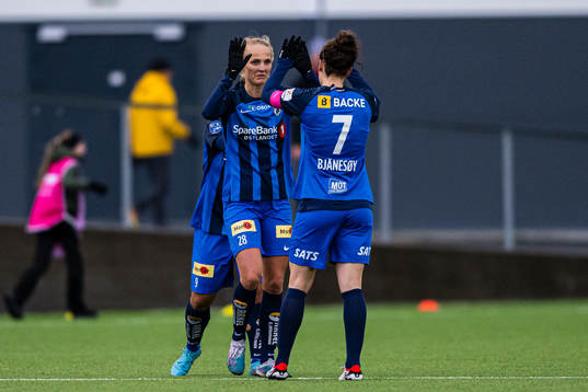 Mathilde Kruse Madsen and Melissa Linn Berman Bjånesøy of