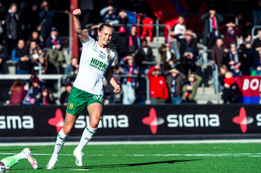 Hammarbys Ellen Wangerheim jublar
