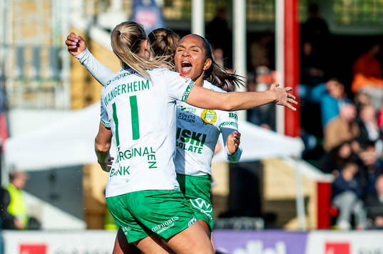 Hammarbys Ellen Wangerheim jublar