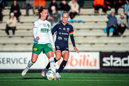 Hammarbys Julia Roddar och FC Rosengårds Caroline Seger