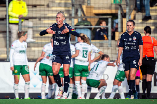 FC Rosengårds Caroline Seger deppar