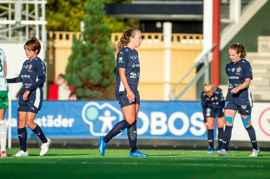 FC Rosengårds Athinna Persson Lundgren deppar