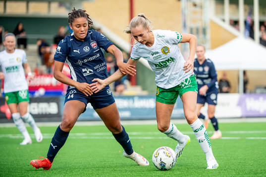 FC Rosengårds Jo-Anne Agbor Tataw Cronquist mot Hammarbys