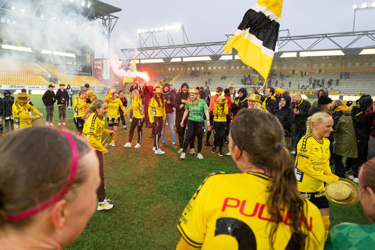 Elfsborgs spelare jublar