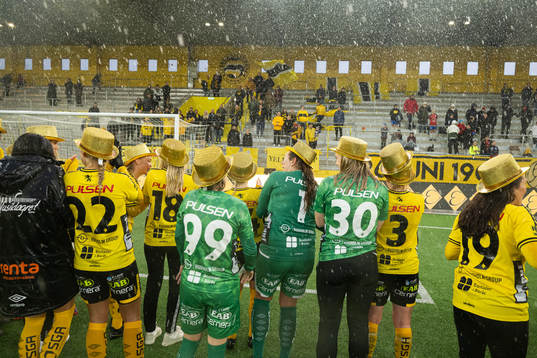 Elfsborgs spelare jublar