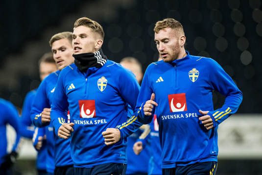 Viktor Gyökeres and Dejan Kulusevski of the Swedish