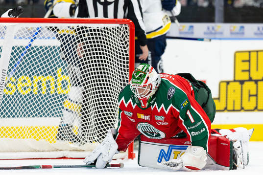 Frölundas målvakt Lars Johansson deppar