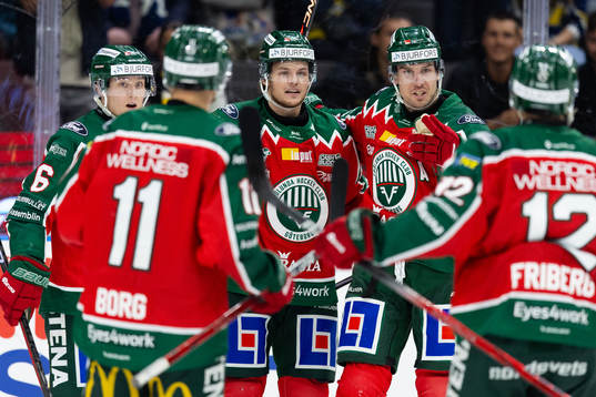 Frölundas Malte Strömwall jublar med lagkamrater