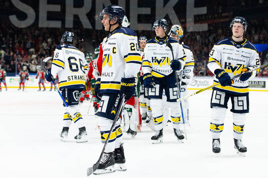 HV71s André Petersson deppar