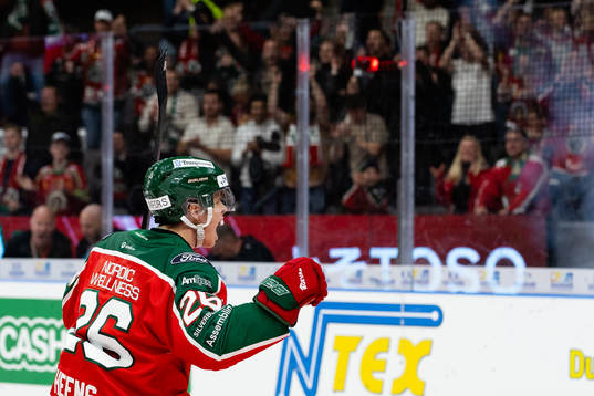 Frölundas Isac Heens jublar