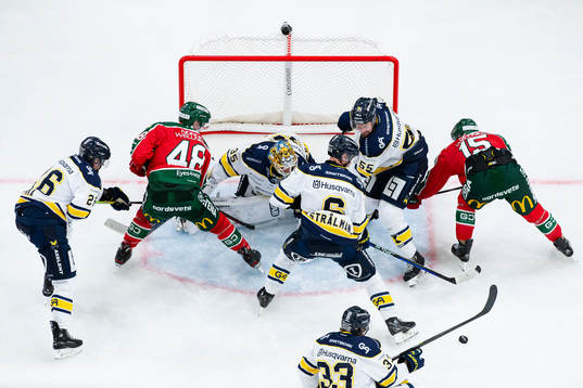 Frölundas Carl Klingberg och Gustav Rydahl oroar framför