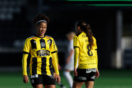 Häckens Felicia Schröder