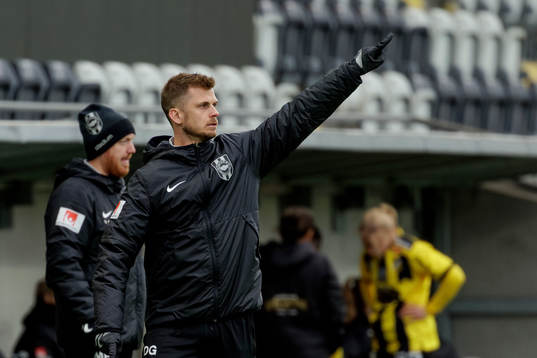 Brommapojkarnas tränare Daniel Gunnars