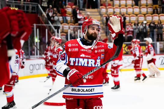Timrås Robin Hanzl jublar