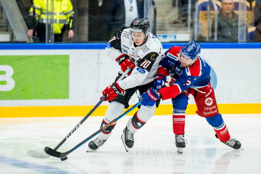 Malmö Redhawks William Von Barnekow och Oskarshamns Niclas