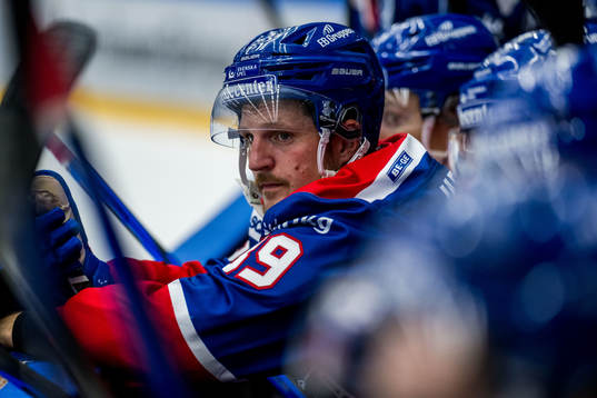 IK Oskarshamns Patrik Karlkvist deppar