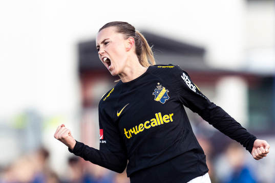 AIKs Adelisa Grabus jublar