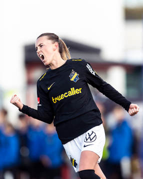 AIKs Adelisa Grabus jublar