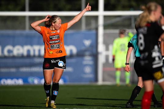 Kristianstads Hlin Eiriksdottir visar tummen up